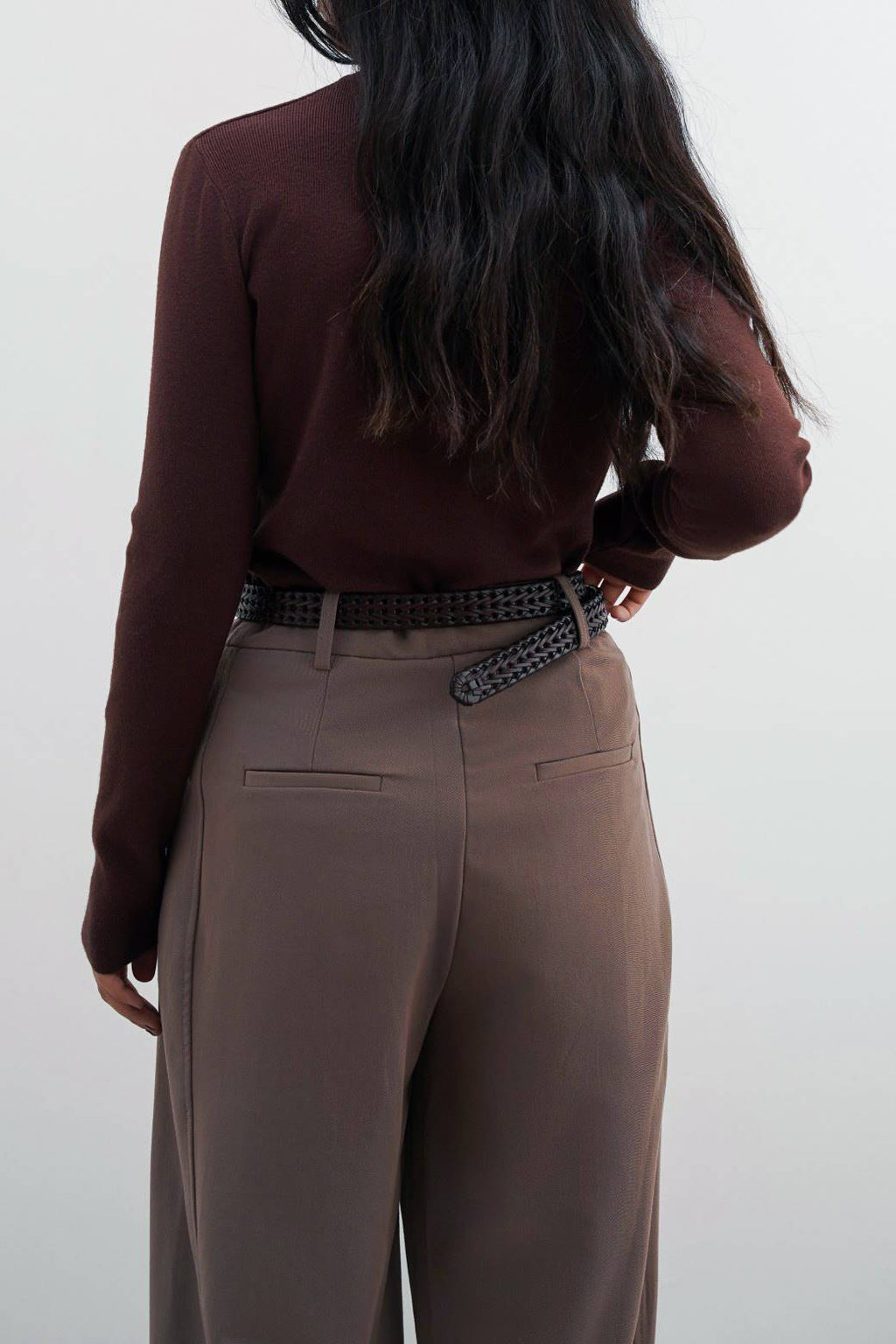 Luxury Brown Jilpop High Crew Sweater