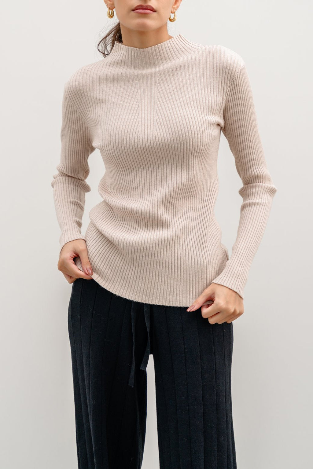 Ribbed Cream Jilpop High Crew Sweater