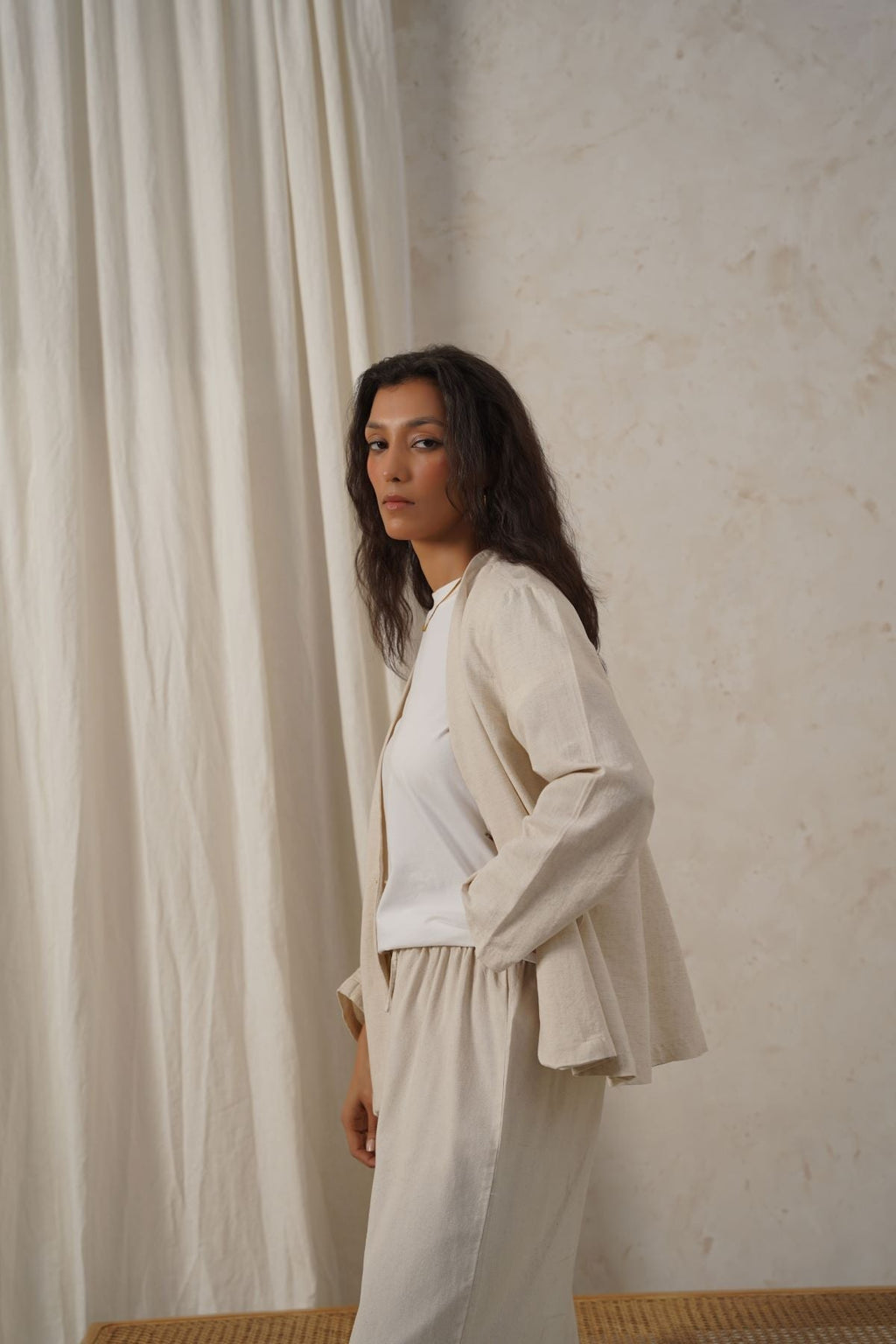 Collarless Beige Jilpop Linen Blazer