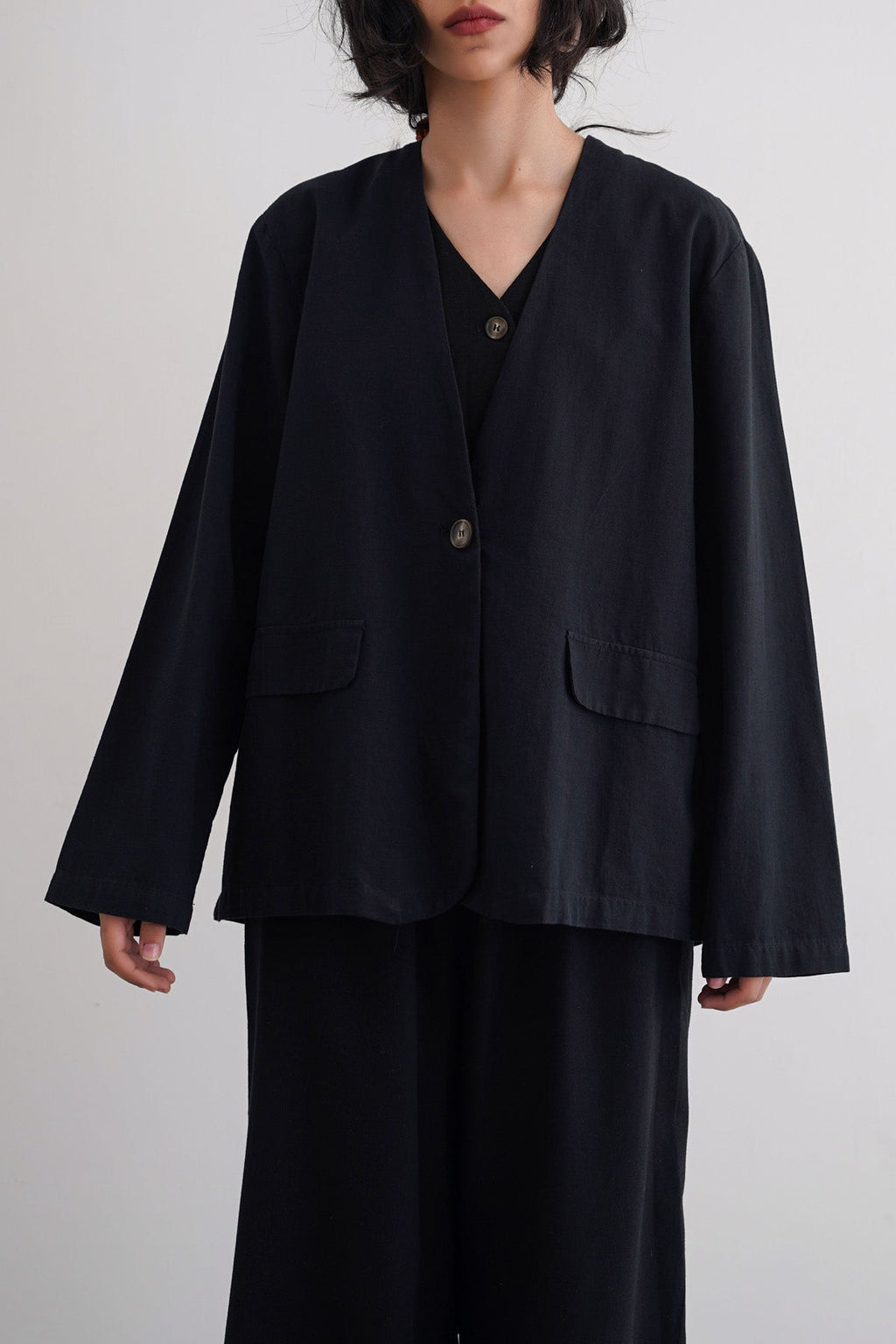 Collarless Black Jilpop Linen Blazer