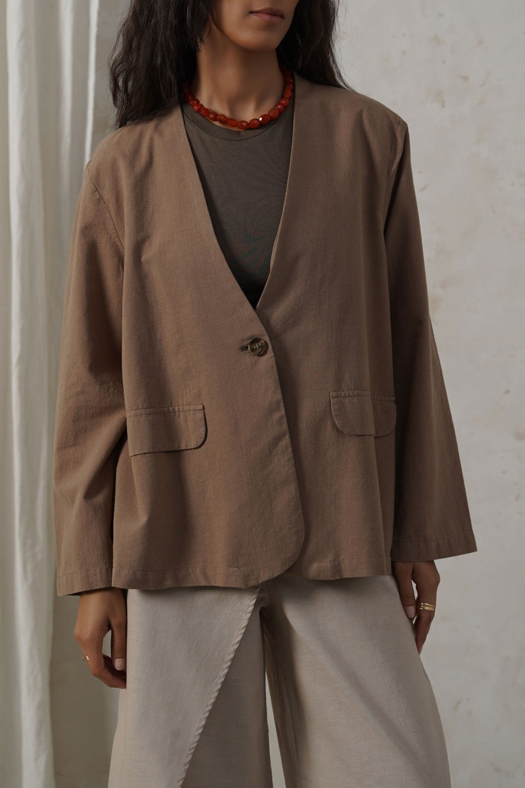 Collarless Taupe Jilpop Linen Blazer