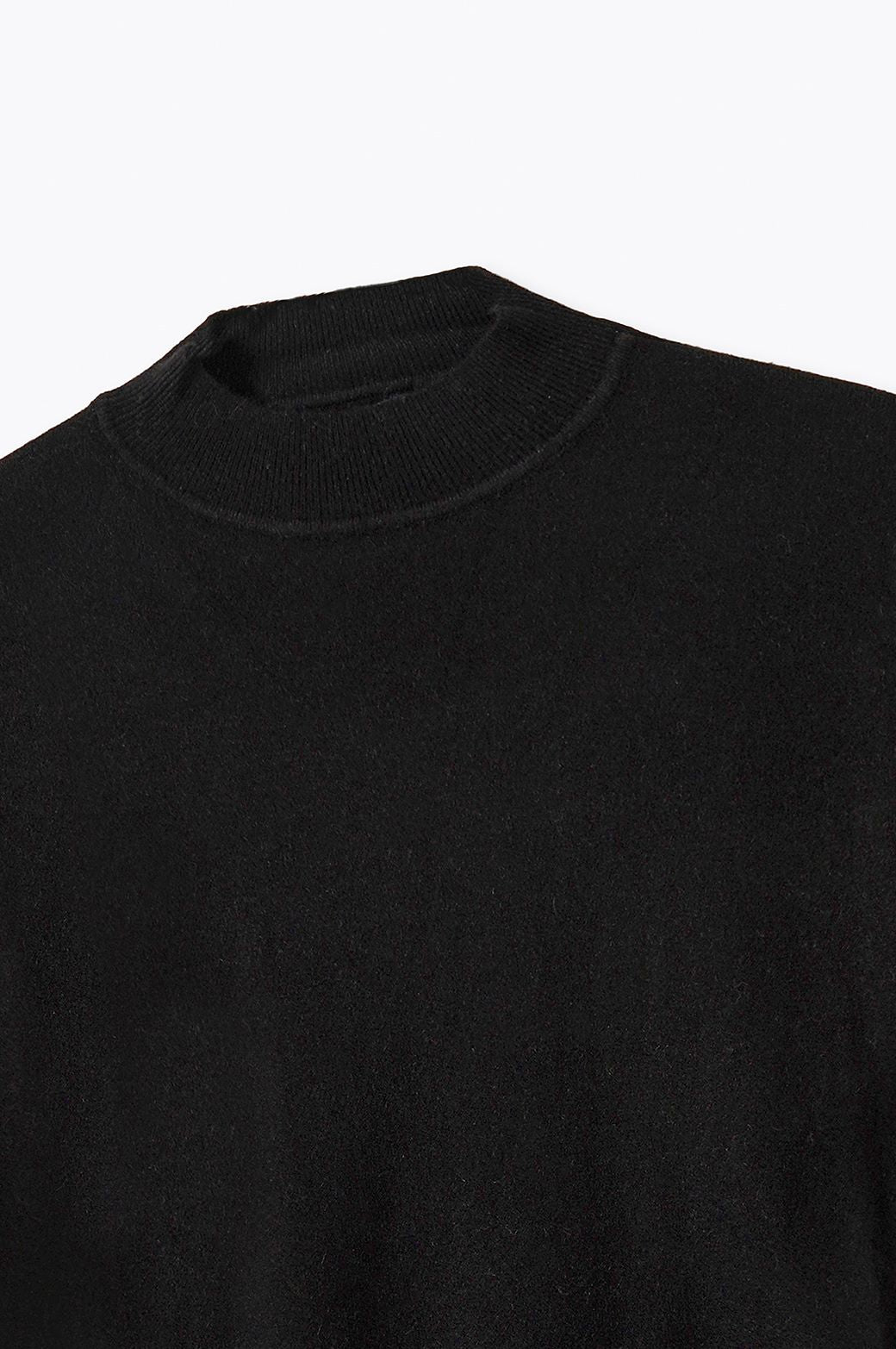 Soft Black Jilpop Knitted Sweater