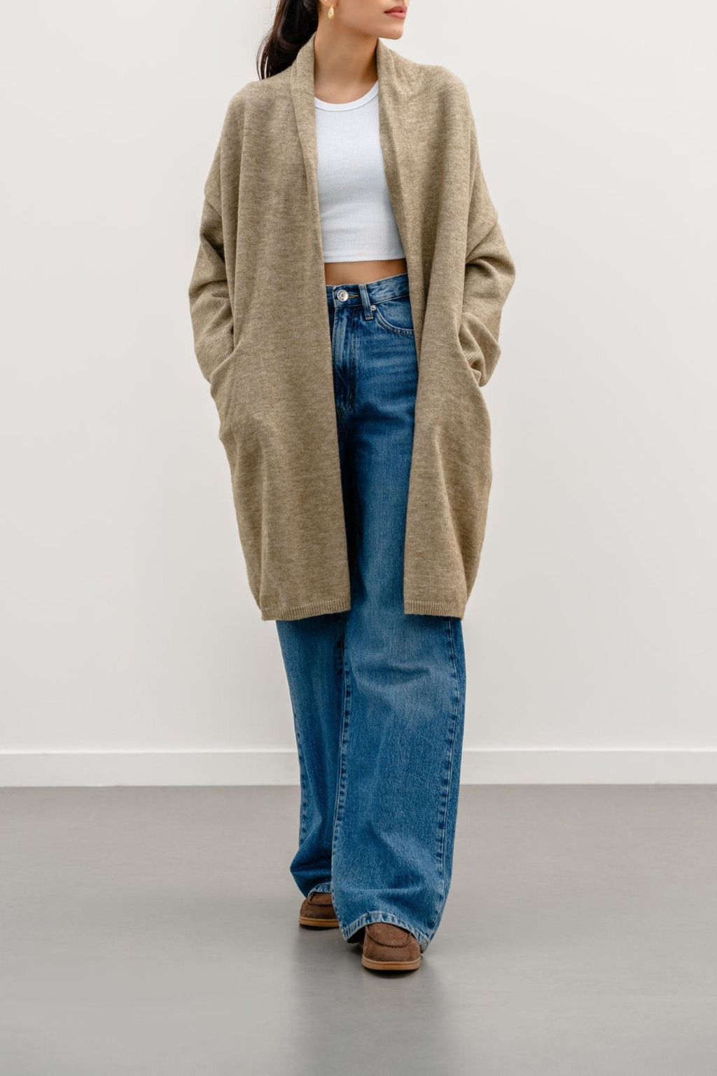 The Oat White Jilpop Mom Cardigan