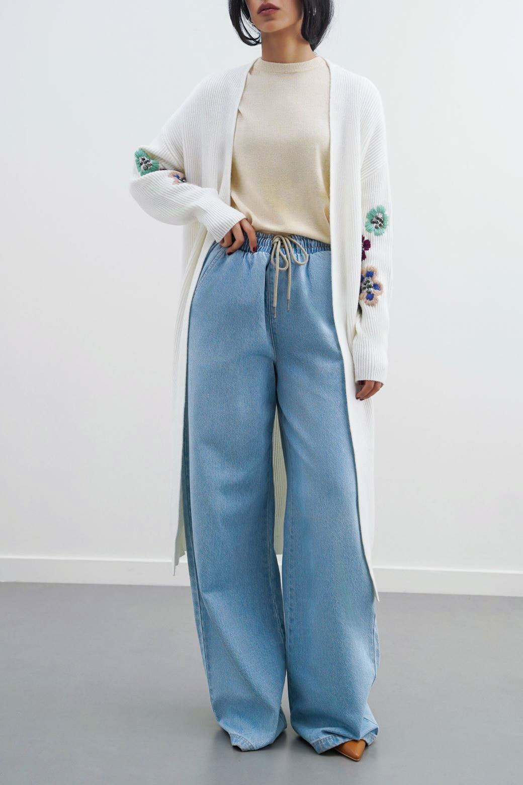 Extra White Jilpop Long Embroidered Cardigan