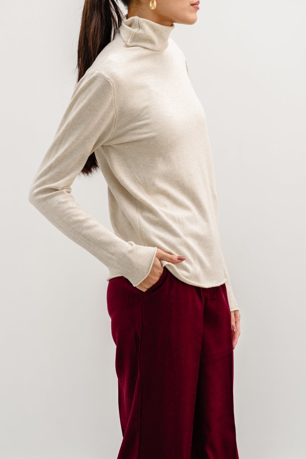 Lightweight Beige Jilpop Sweater Top