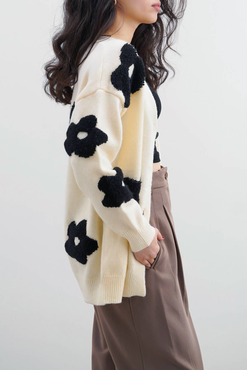 Forget-Me-Not White Jilpop Cardigan
