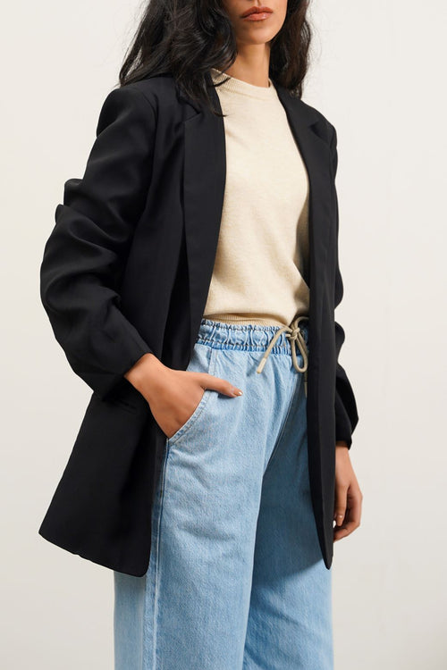 Basic Black Jilpop Blazer With Ruched Sleeve