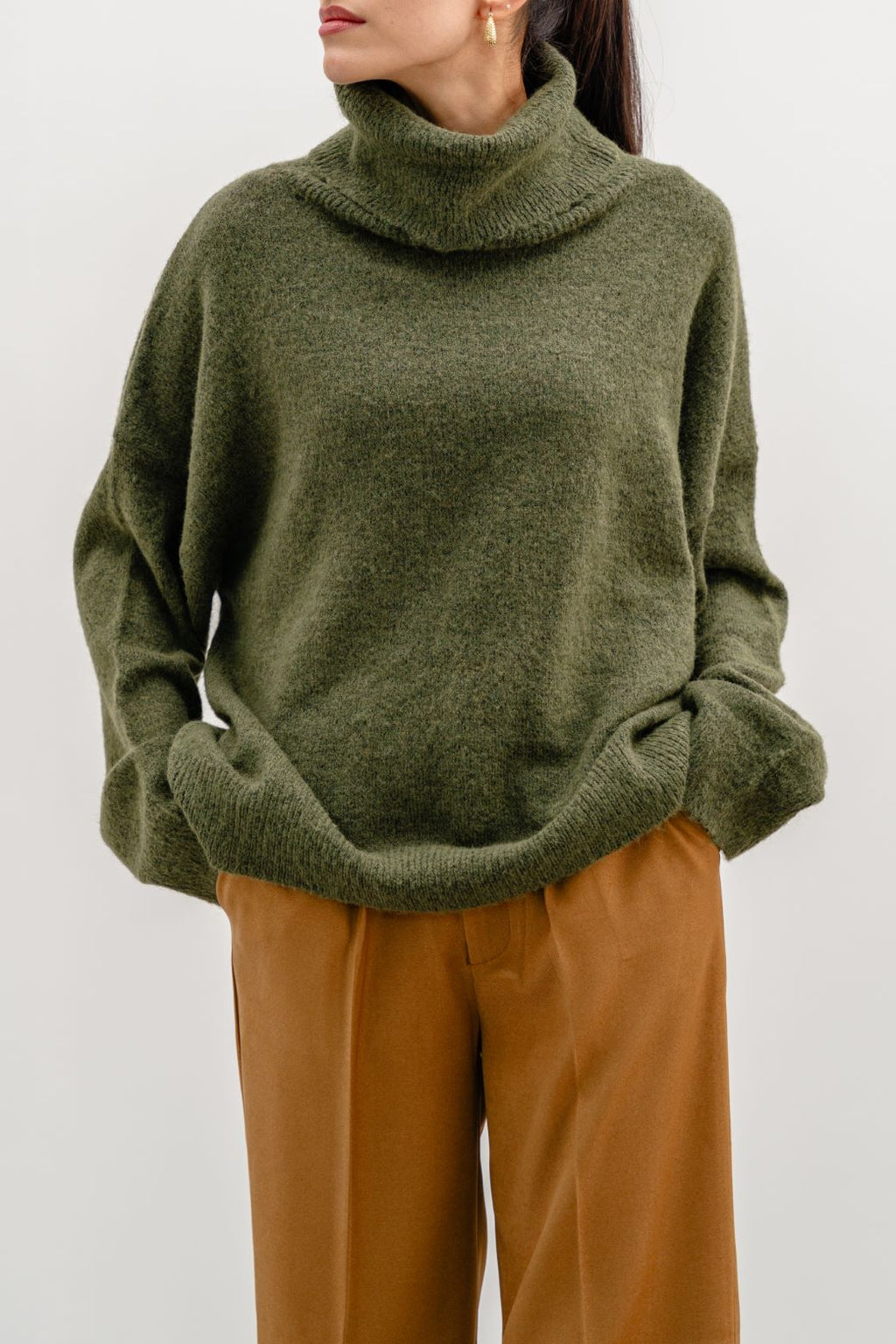Manhattan Green Jilpop High Neck Sweater