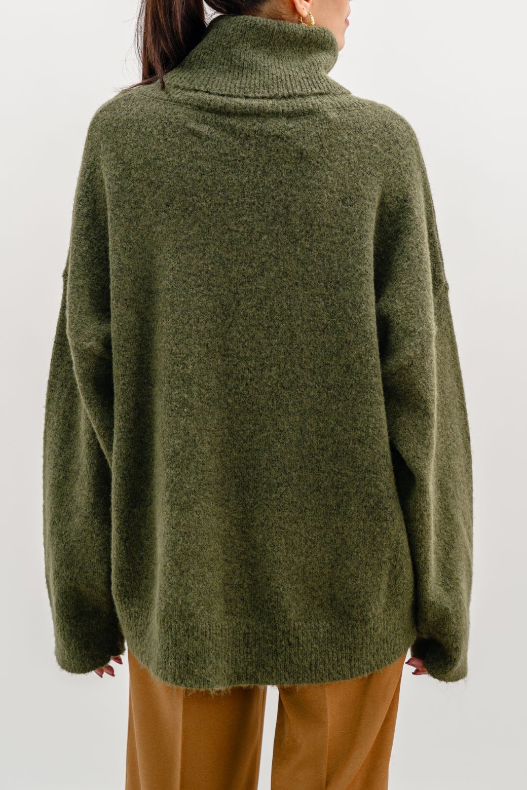 Manhattan Green Jilpop High Neck Sweater