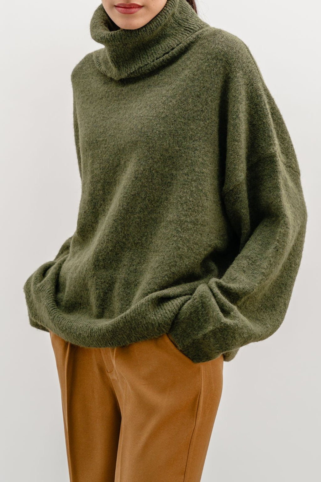 Manhattan Green Jilpop High Neck Sweater