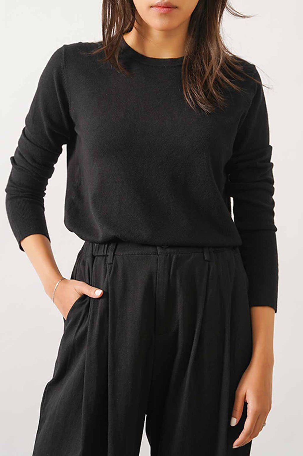 Jumper Black Jilpop With Sleeve Buttons