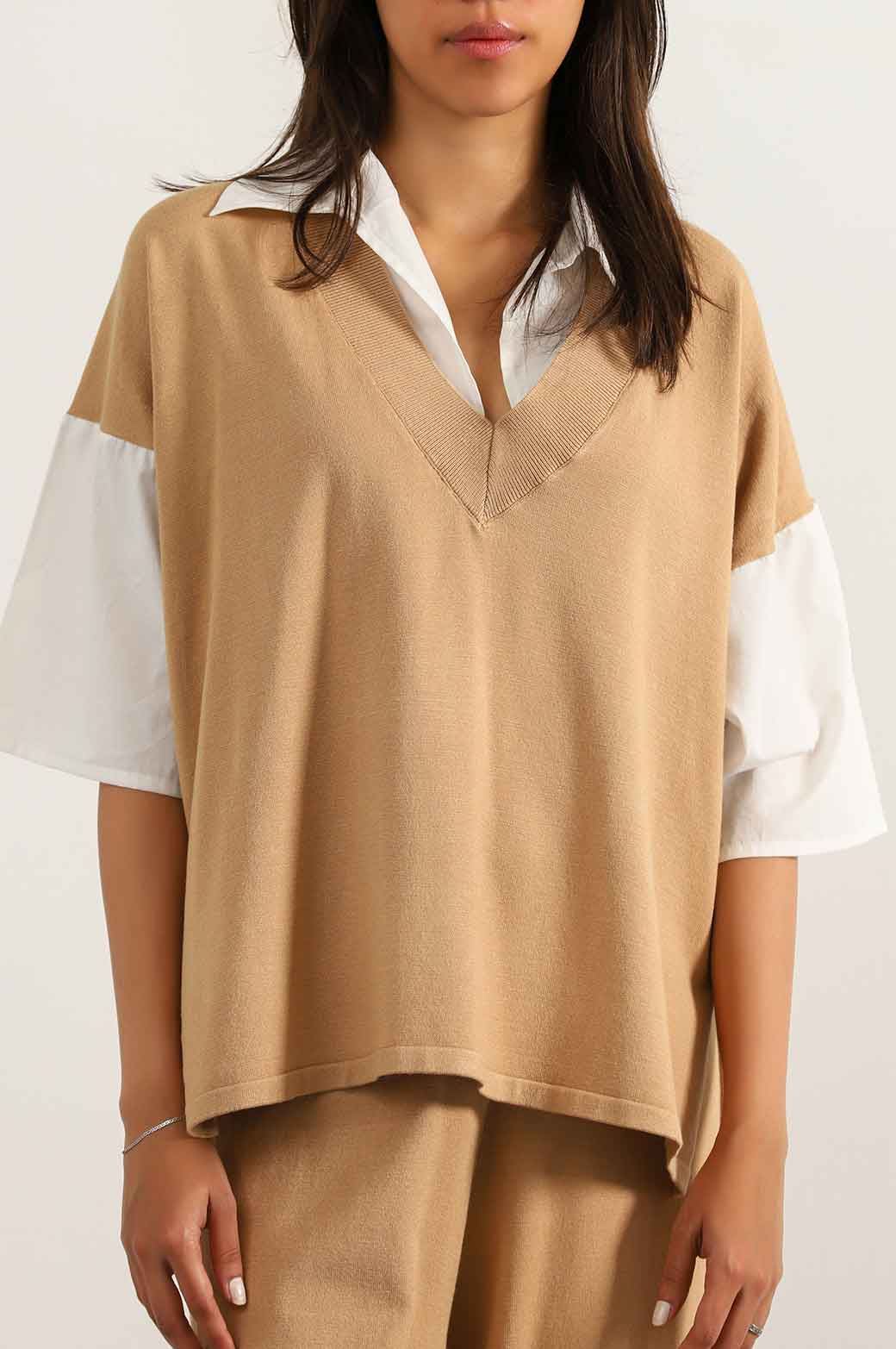 Sweater Camel Jilpop With Attached Shirt