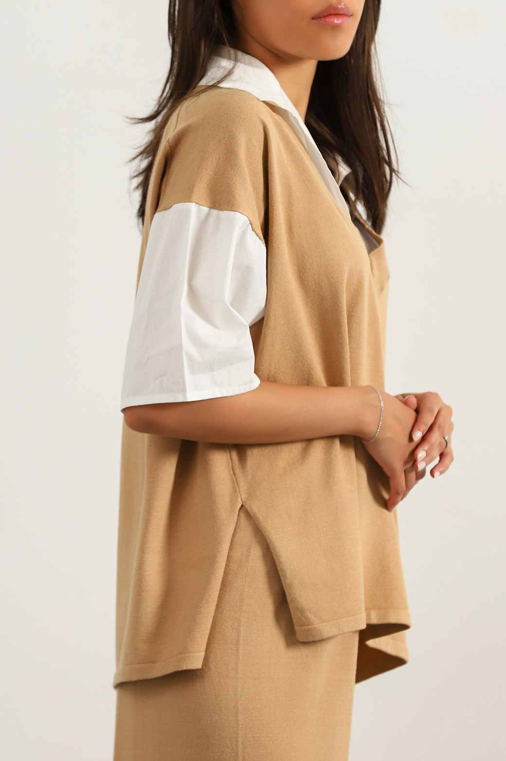 Sweater Camel Jilpop With Attached Shirt